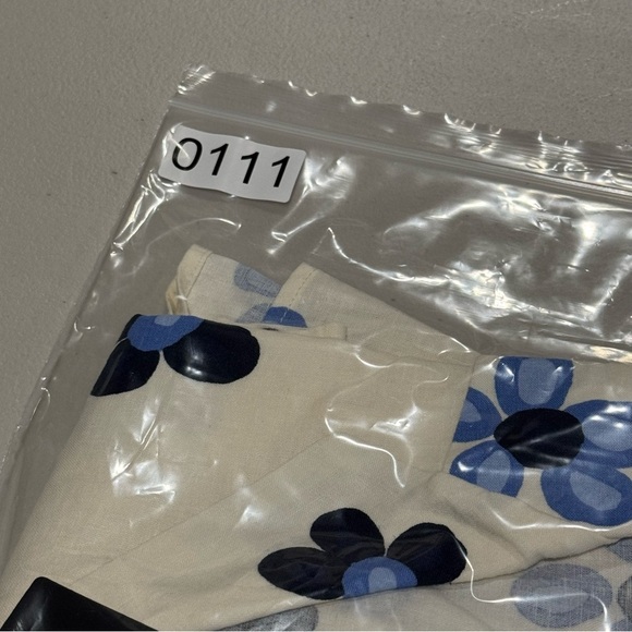 Uniqlo x Marimekko NWT Women’s Size Medium Floral Linen Blend Button Up Shirt - Picture 7 of 7